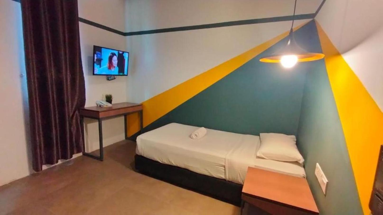 Smile Hotel Cheras Sri Permaisuri クアラルンプール エクステリア 写真